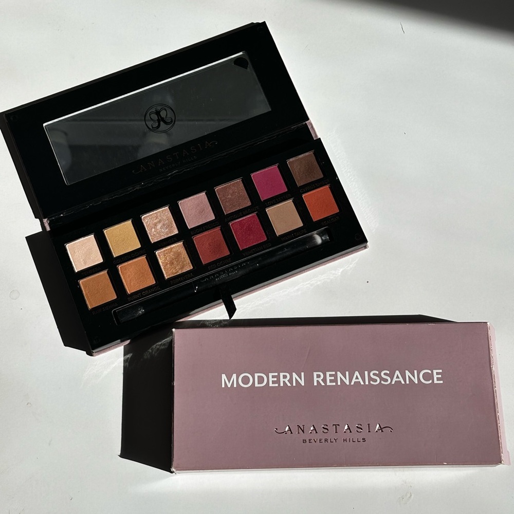 Modern Renaissance Anastasia Beverly Hills Pallette